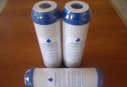 西安水處理設備-濾芯過濾污染物的總量